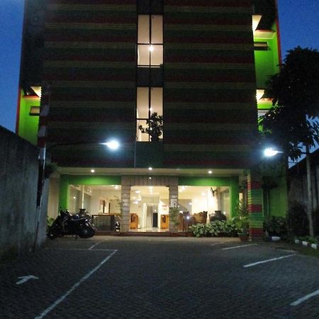 Hotel Caravan Tanah Abang Jakarta Exterior foto
