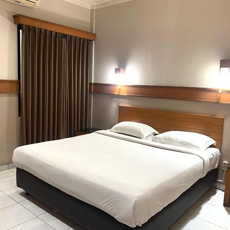 Hotel Caravan Tanah Abang Jakarta Exterior foto