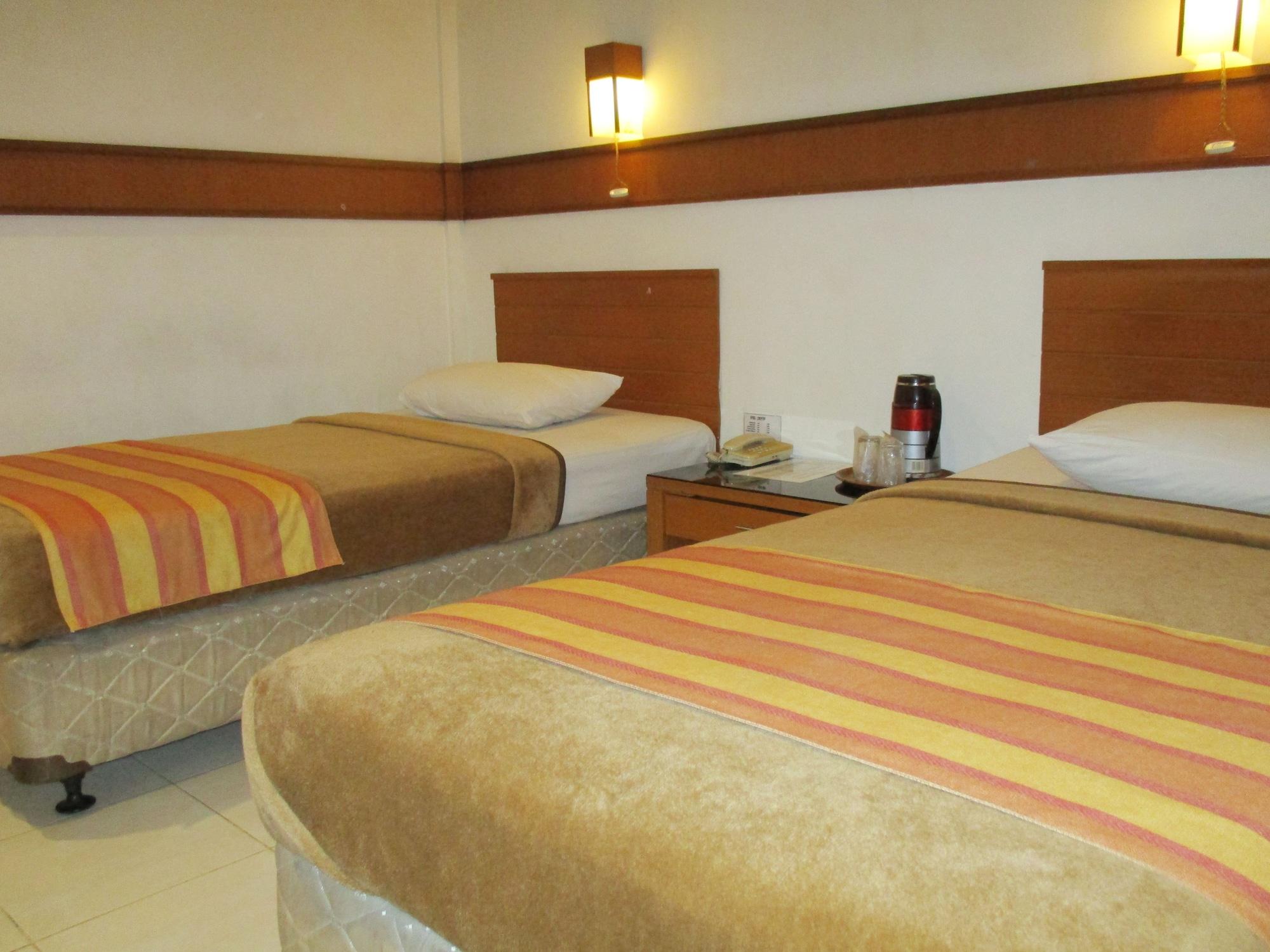 Hotel Caravan Tanah Abang Jakarta Exterior foto