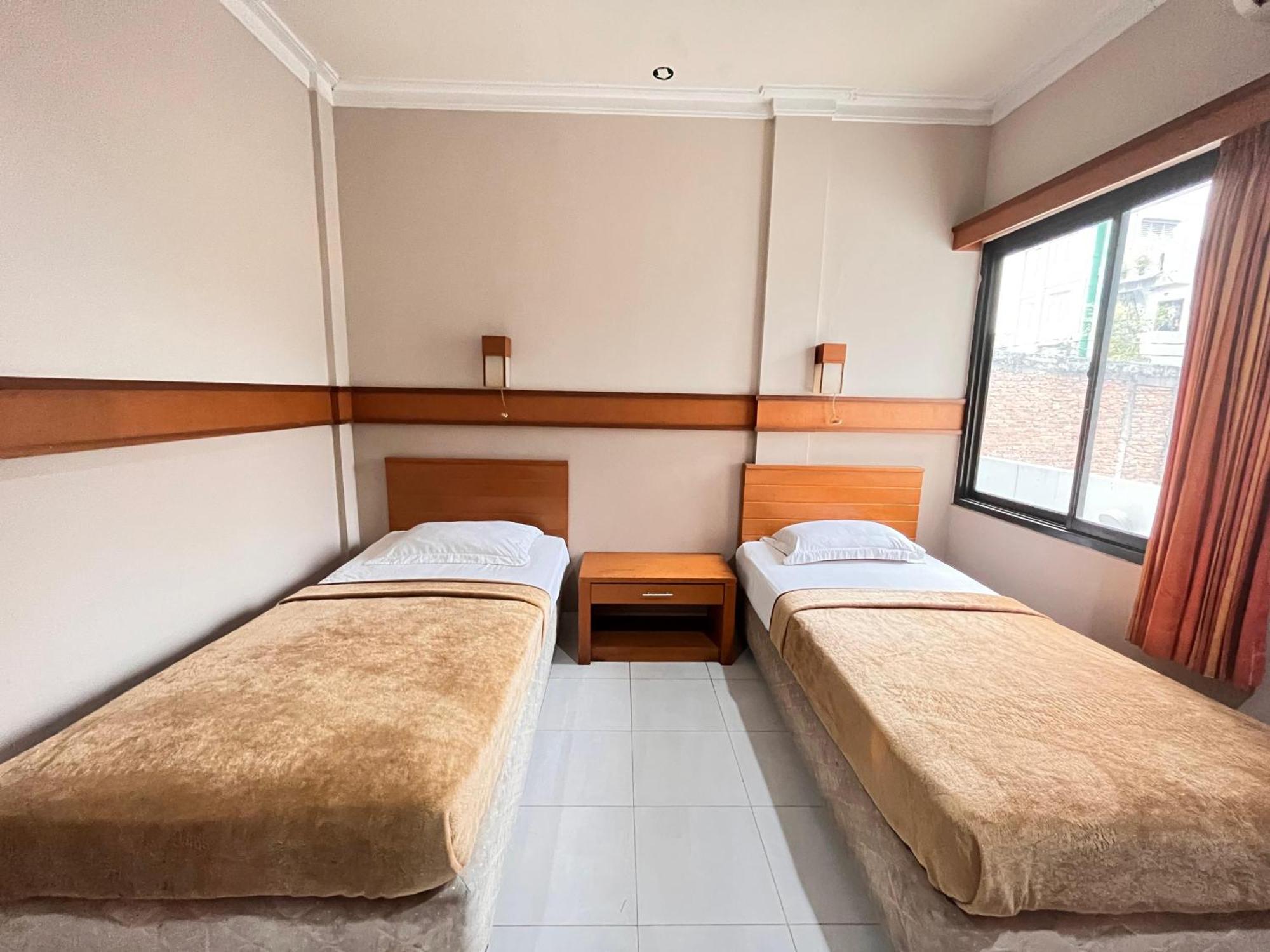 Hotel Caravan Tanah Abang Jakarta Exterior foto