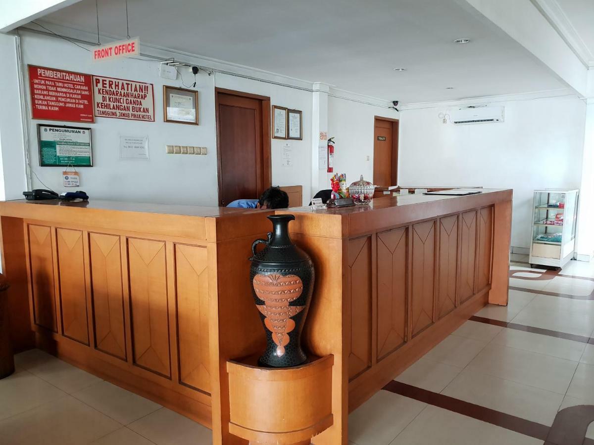 Hotel Caravan Tanah Abang Jakarta Exterior foto