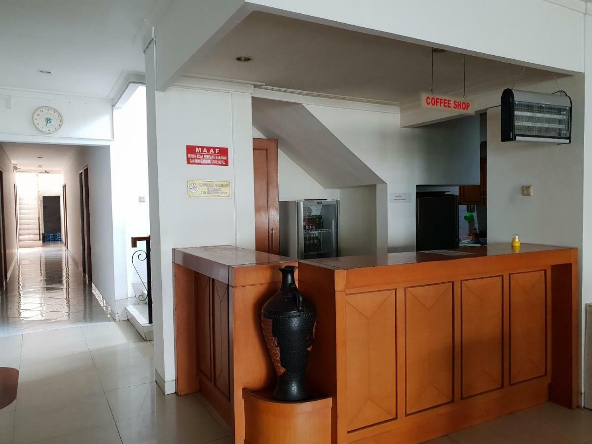 Hotel Caravan Tanah Abang Jakarta Exterior foto